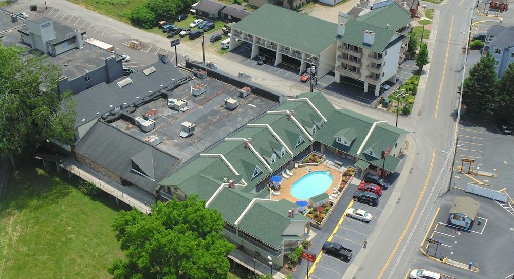 Econo Lodge Inn & Suites Gatlinburg At The Convention Center Exterior foto